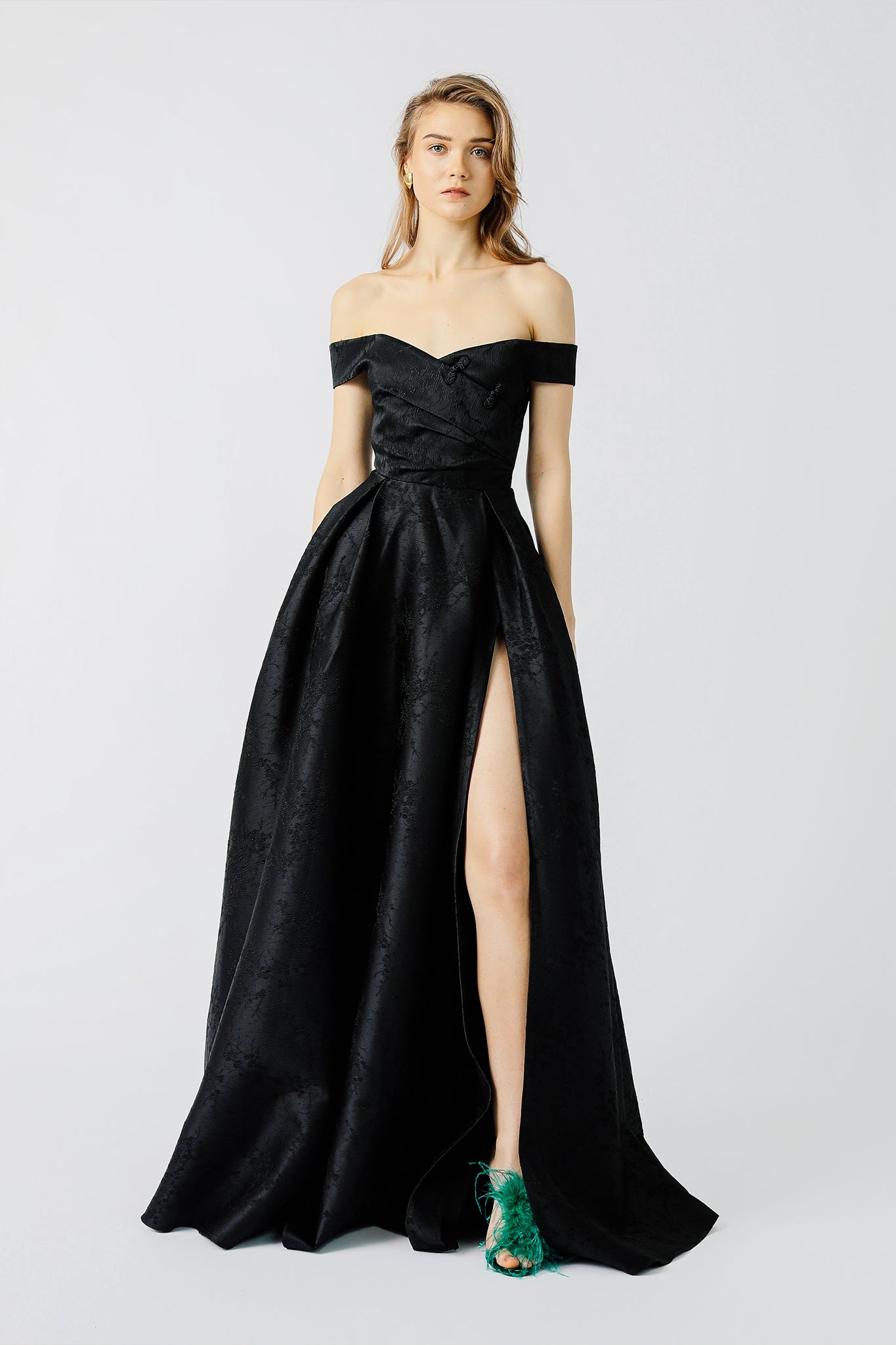 Lucinda Gown - Black #Sau Lee