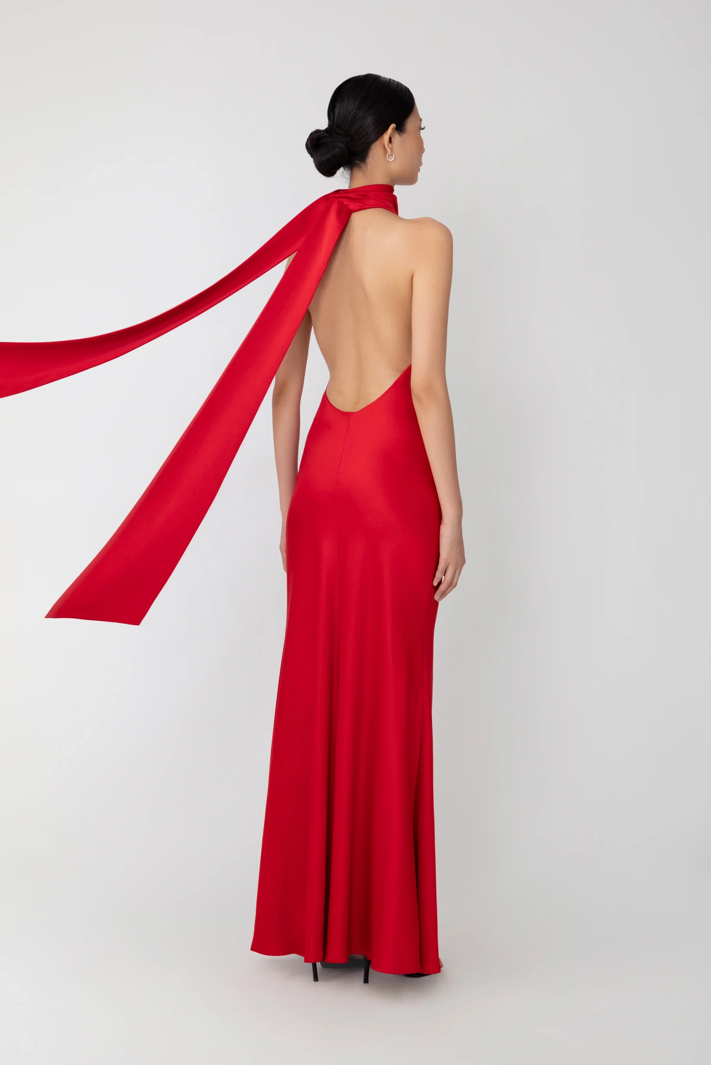 Penelope Backless Satin Gown SAU LEE Penelope Backless Satin Gown SAU LEE