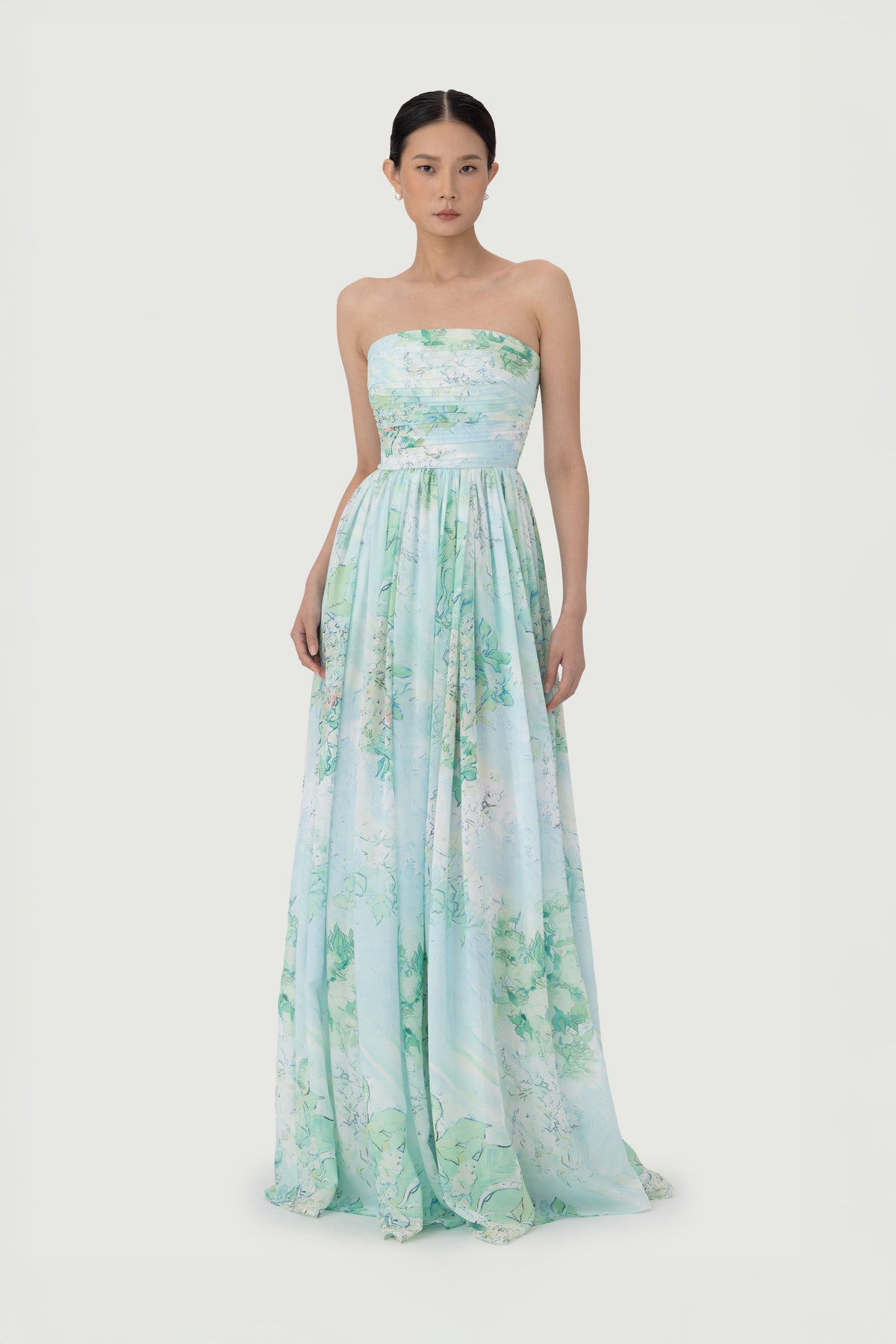 light blue green dress SAU LEE Camille Maxi in Mint PUMA Future Cat Low occasion:special event lighting conditions Color:Klein Blue