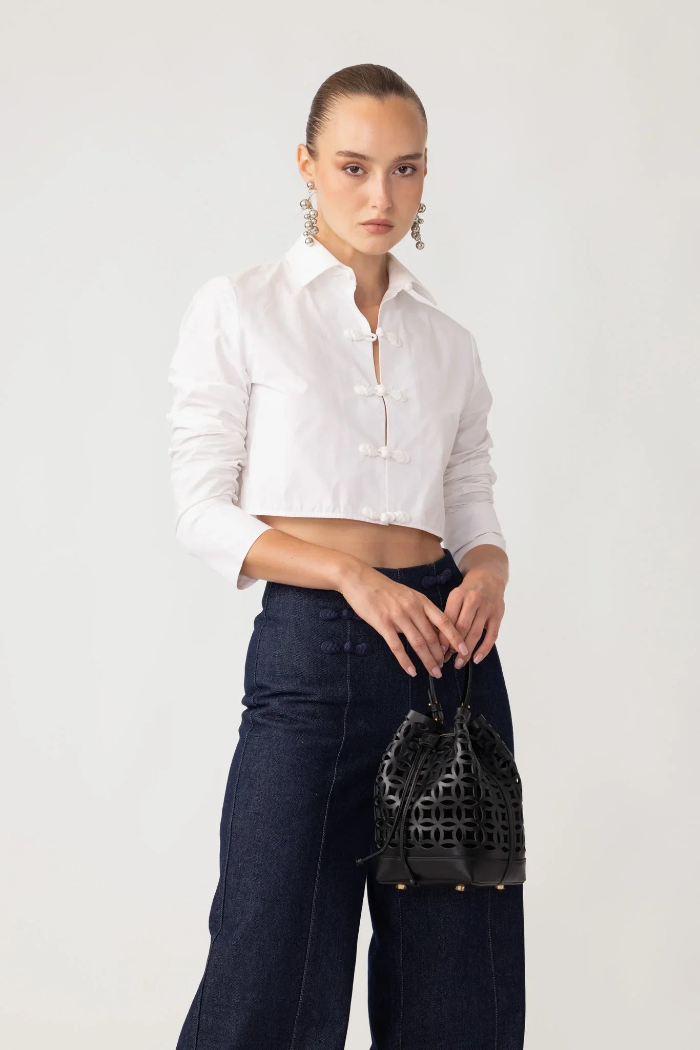 MING BUCKET BAG